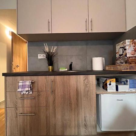 Wsd Rizari Apartment Hotel เอเธนส์ ภายนอก รูปภาพ